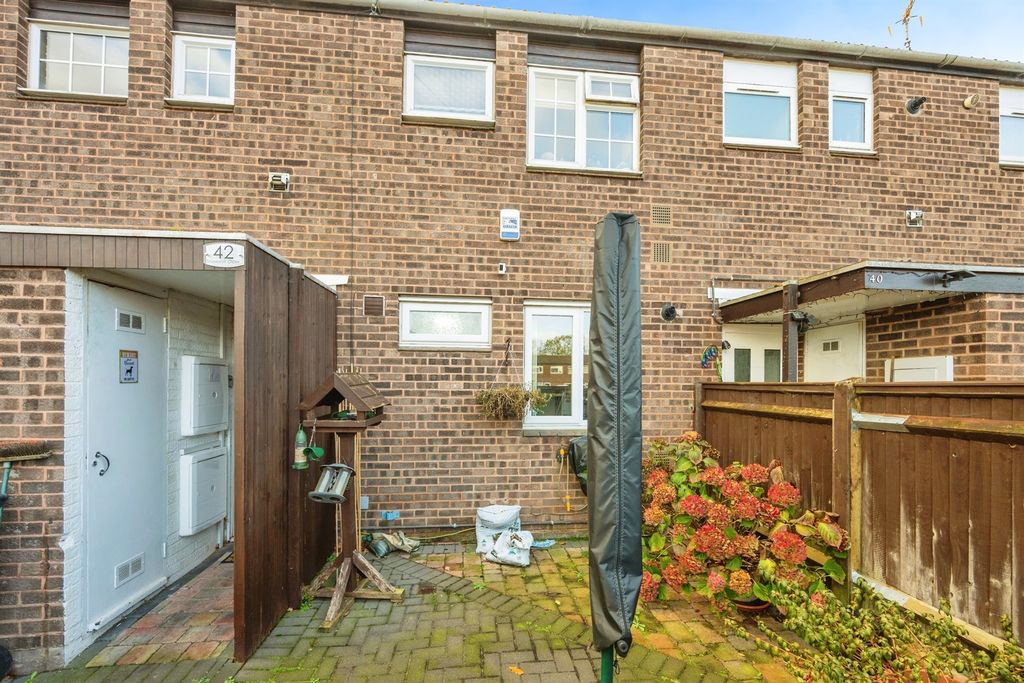 Property photo 2 of 14