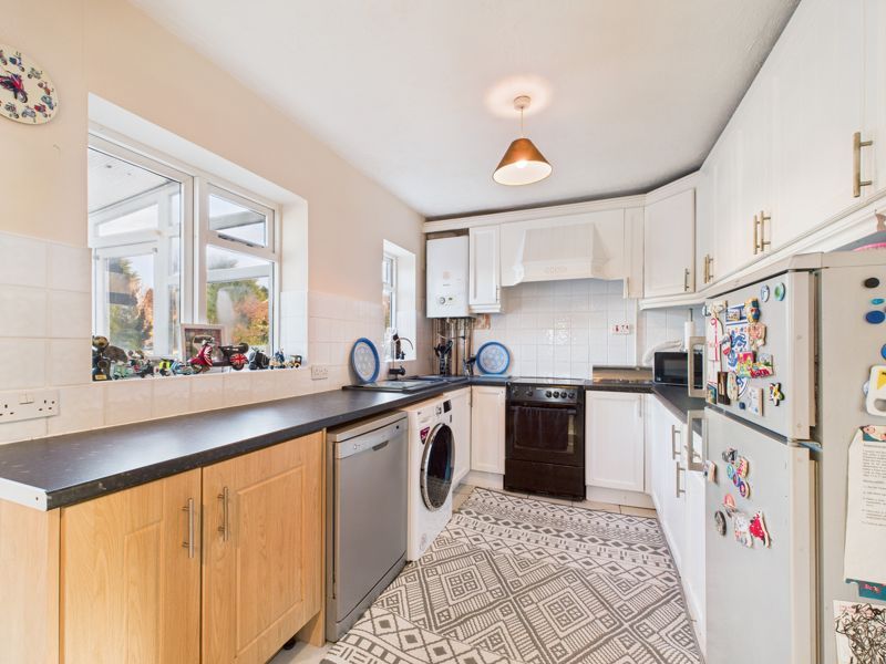 Property photo 3 of 17 Photo 8