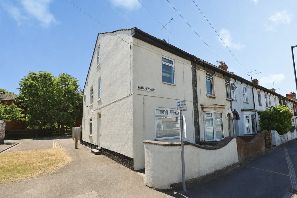 Property photo 1 of 17 5324580