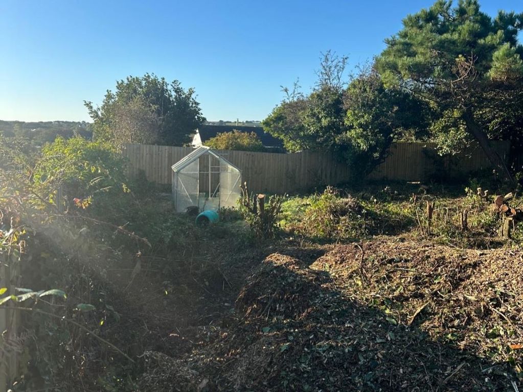 Property photo 1 of 3