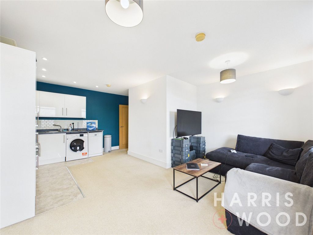 Property photo 2 of 8 Picture No. 05