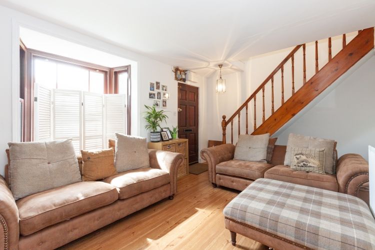 Property photo 2 of 9 203304