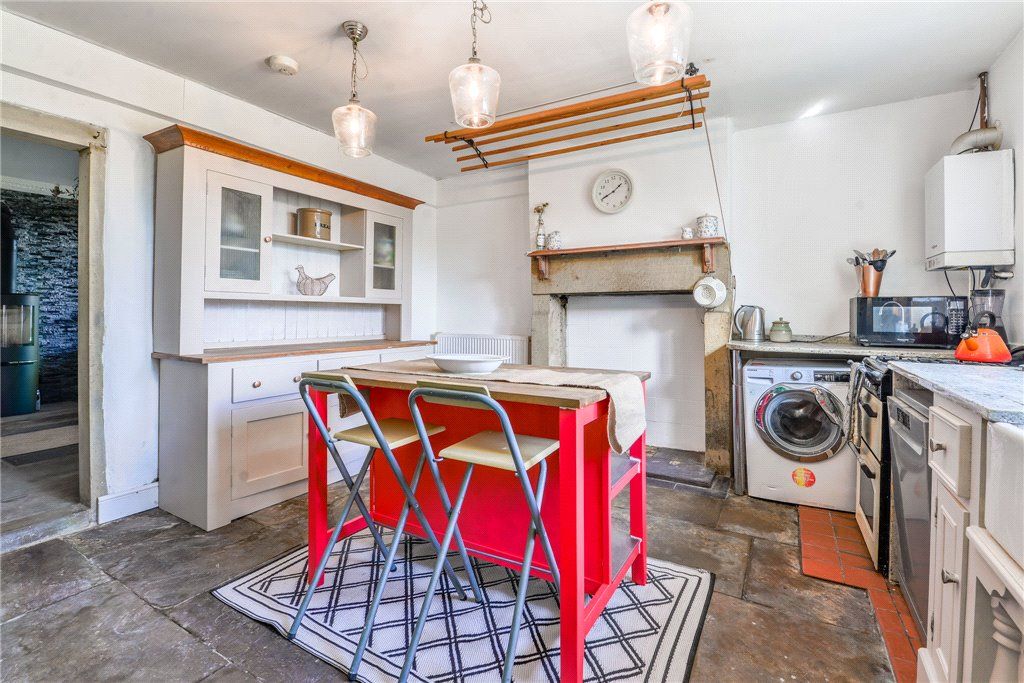 Property photo 2 of 34 Kitchen