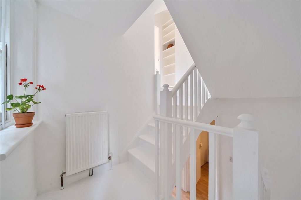 Property photo 3 of 10 Picture No. 05
