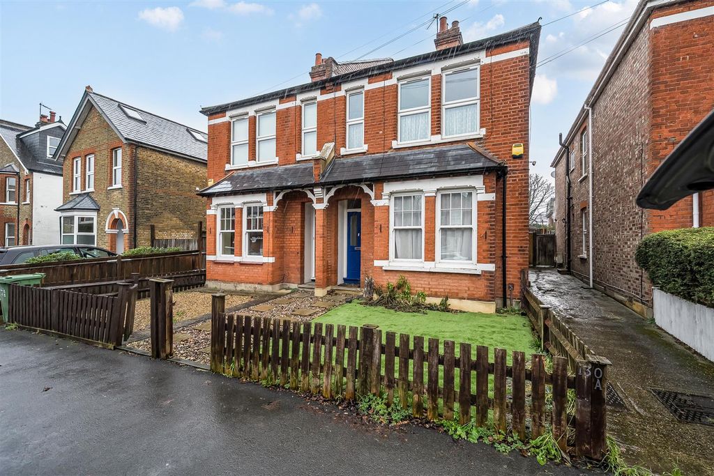 Property photo 1 of 13 1401600-20-6970c4B03B013.Jpg