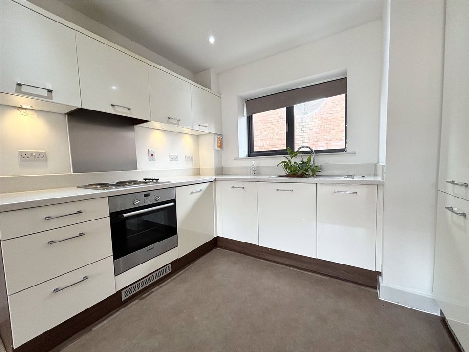 Property photo 2 of 9 Lounge3