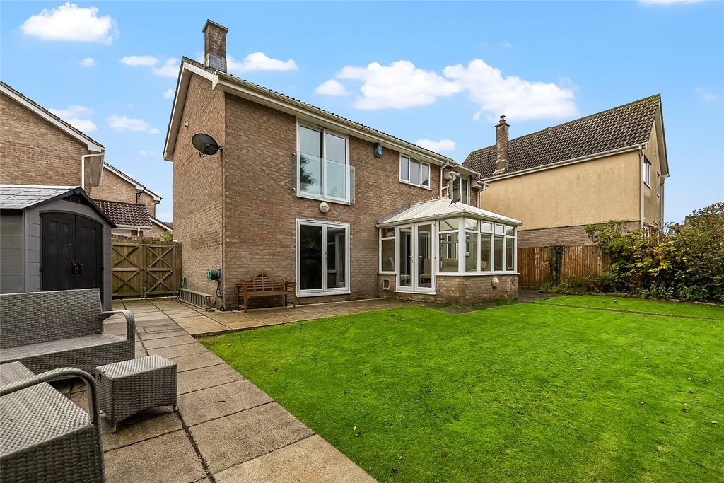 Property photo 1 of 18 Picture No. 04