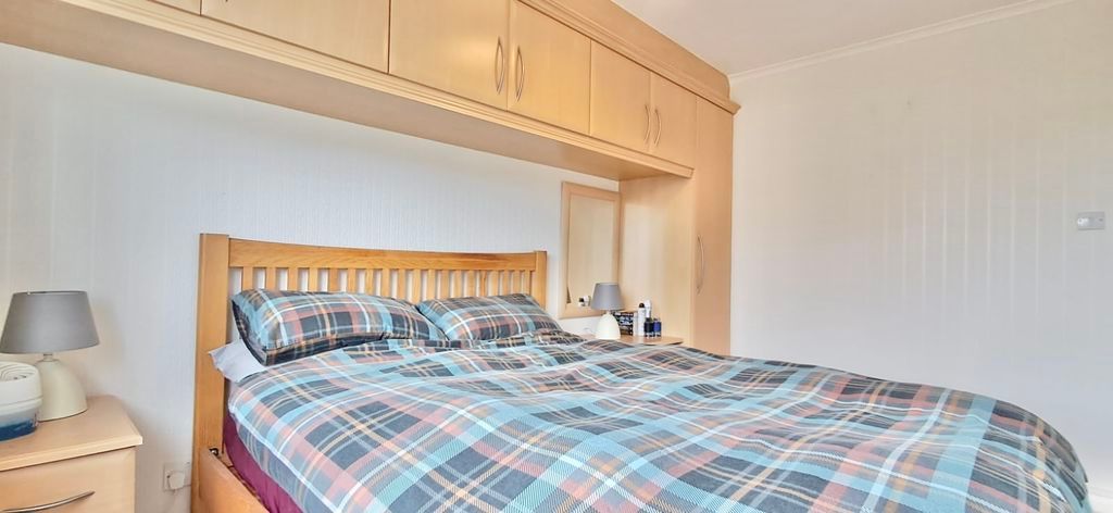 Additional image 13 of 2 bed flat for saleGloddaeth Avenue, Llandudno LL30