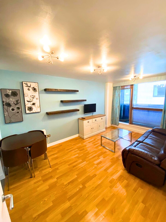 Property photo 3 of 7