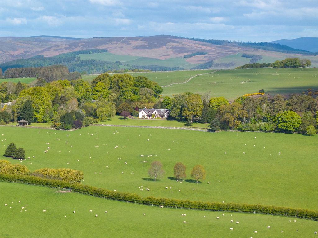Property photo 1 of 31 Whitmuir