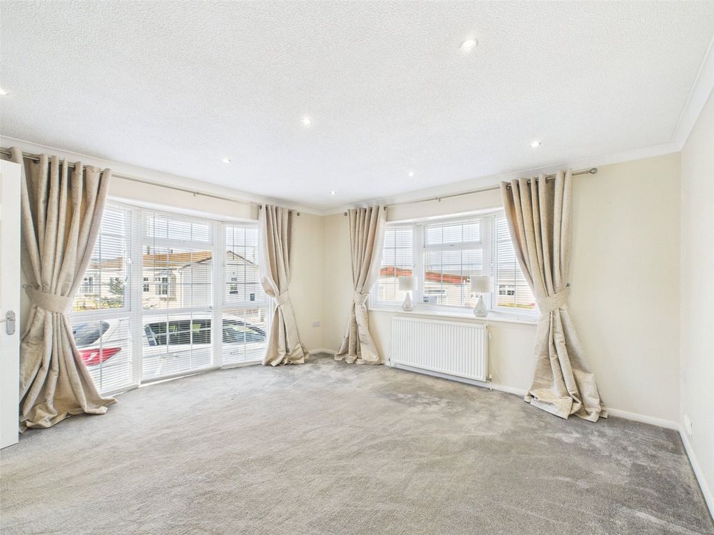 Property photo 2 of 13 Picture No. 03