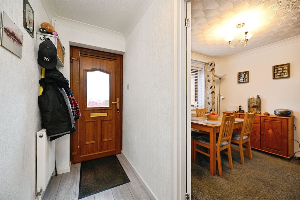 Property photo 2 of 21