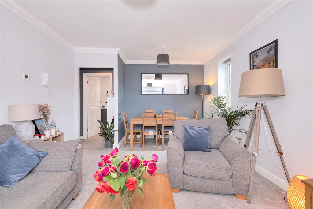 Property photo 3 of 27 14 (12).Jpg