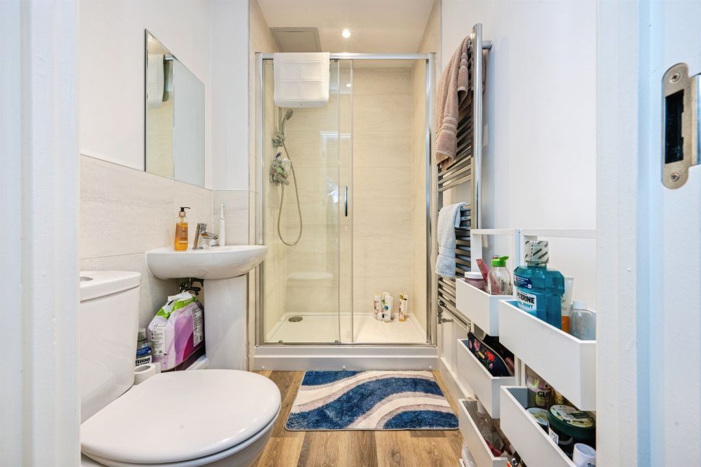 Additional image 7 of 2 bed flat for saleWarwick Avenue, Bedford MK40