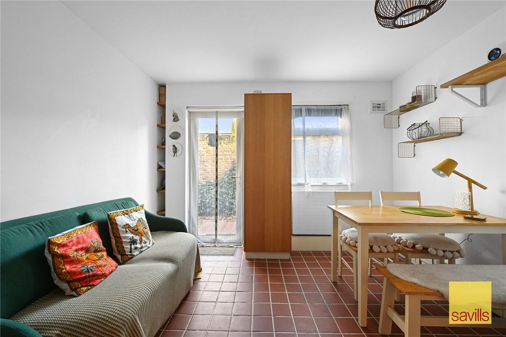 Property photo 3 of 13 Reception