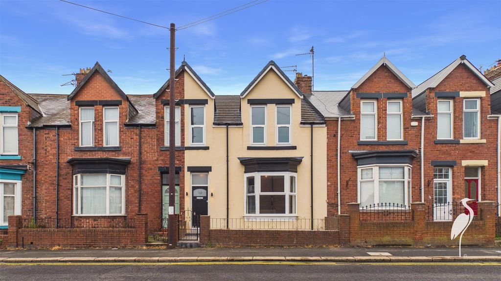 Property photo 1 of 32