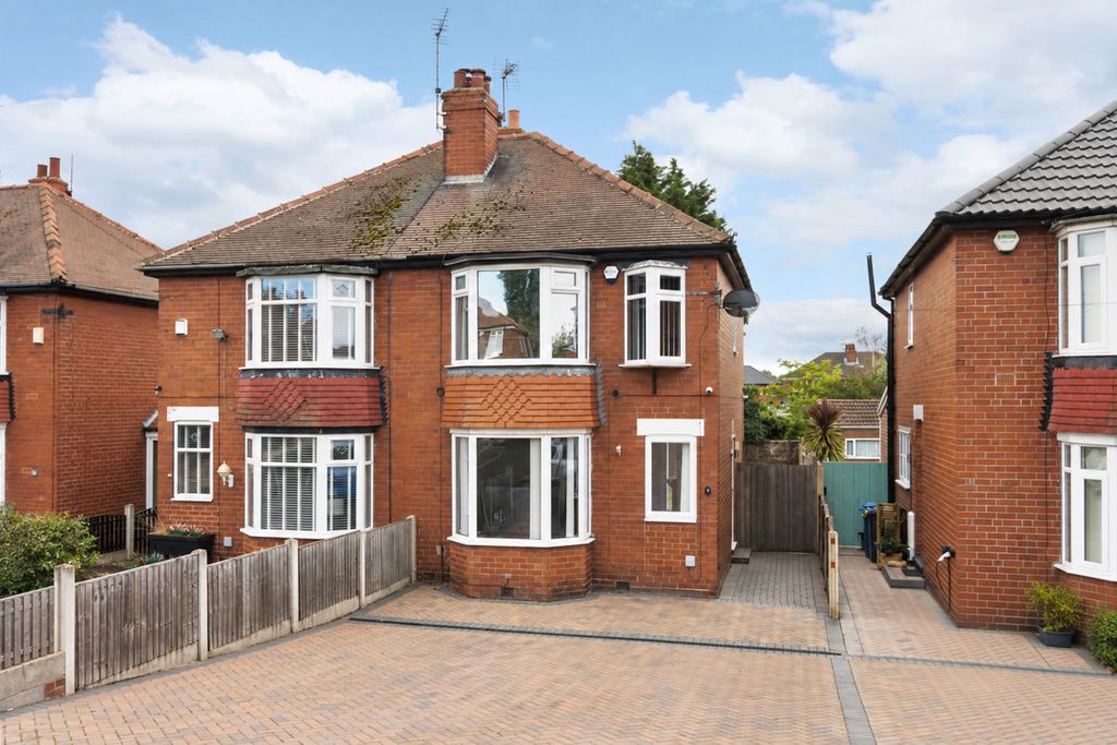 Property photo 1 of 15