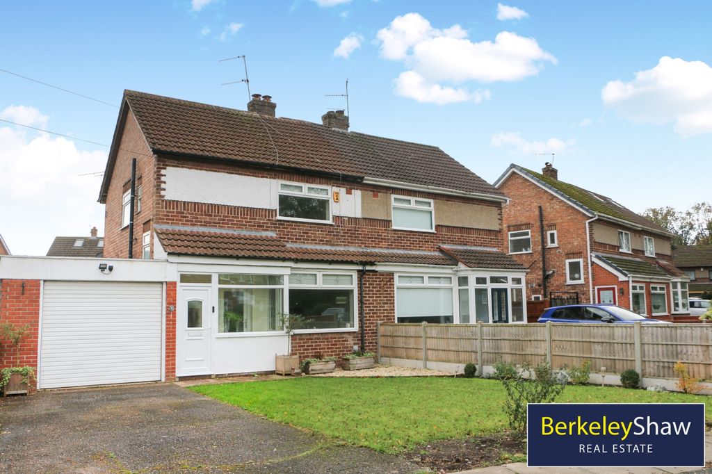 Property photo 1 of 13 Pbox-Img.Jpg