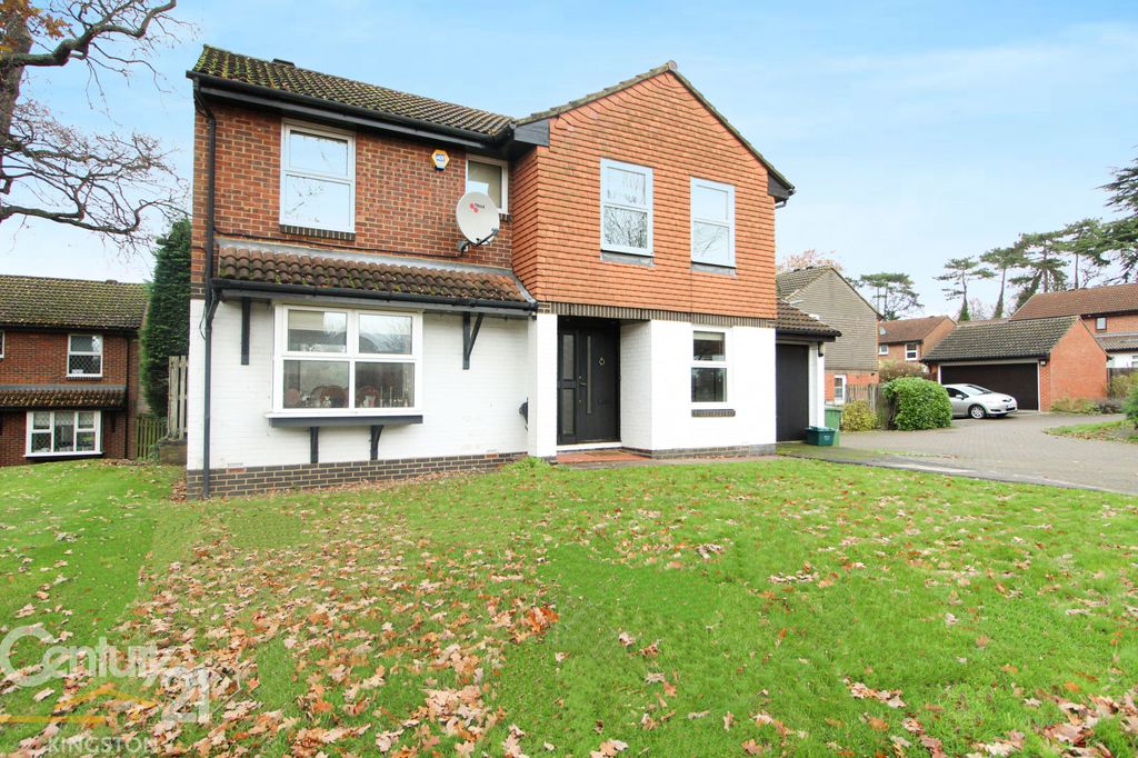Property photo 2 of 18