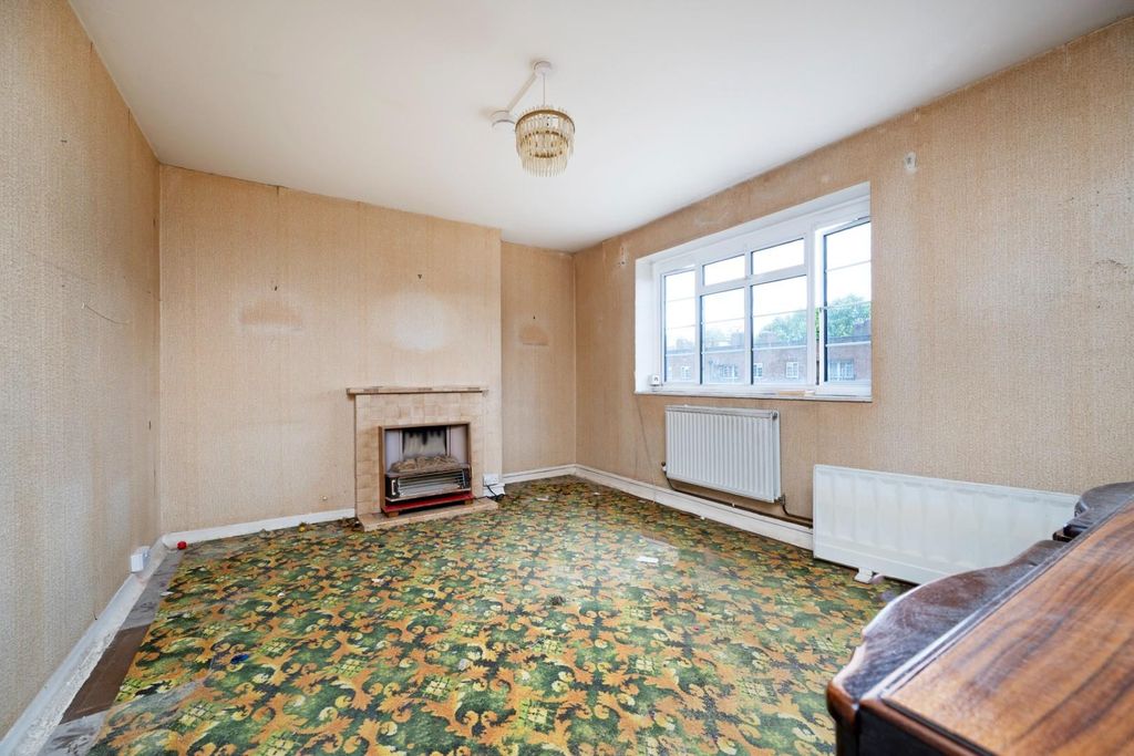 Property photo 2 of 10 Reception