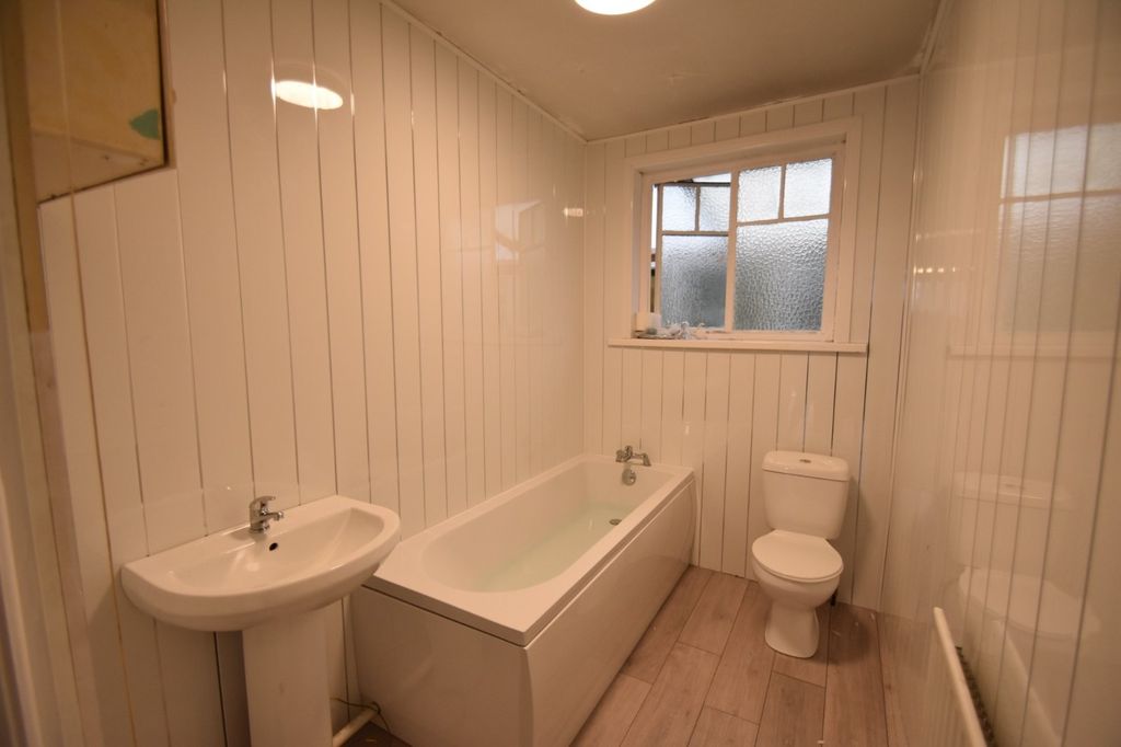 Property photo 3 of 4 Picture No. 03