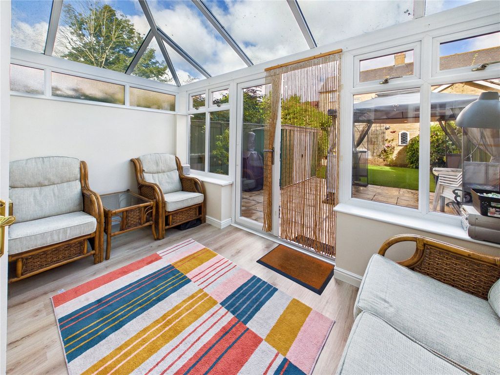 Property photo 2 of 22 Conservatory