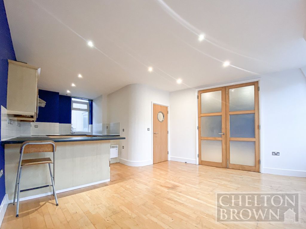 Property photo 2 of 16 Living Room/Kitchen