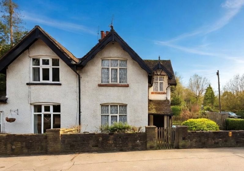 Property photo 1 of 11