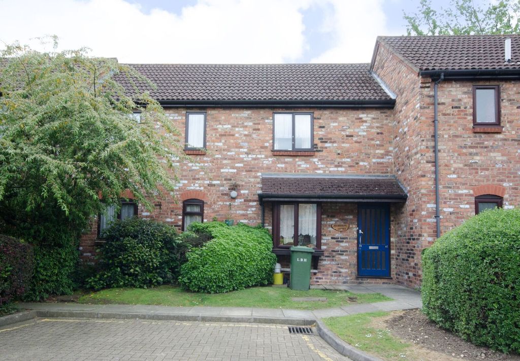 Property photo 1 of 6