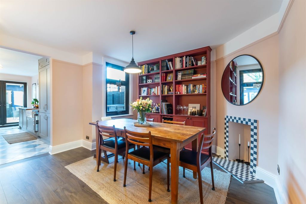Property photo 3 of 17 Dining Room