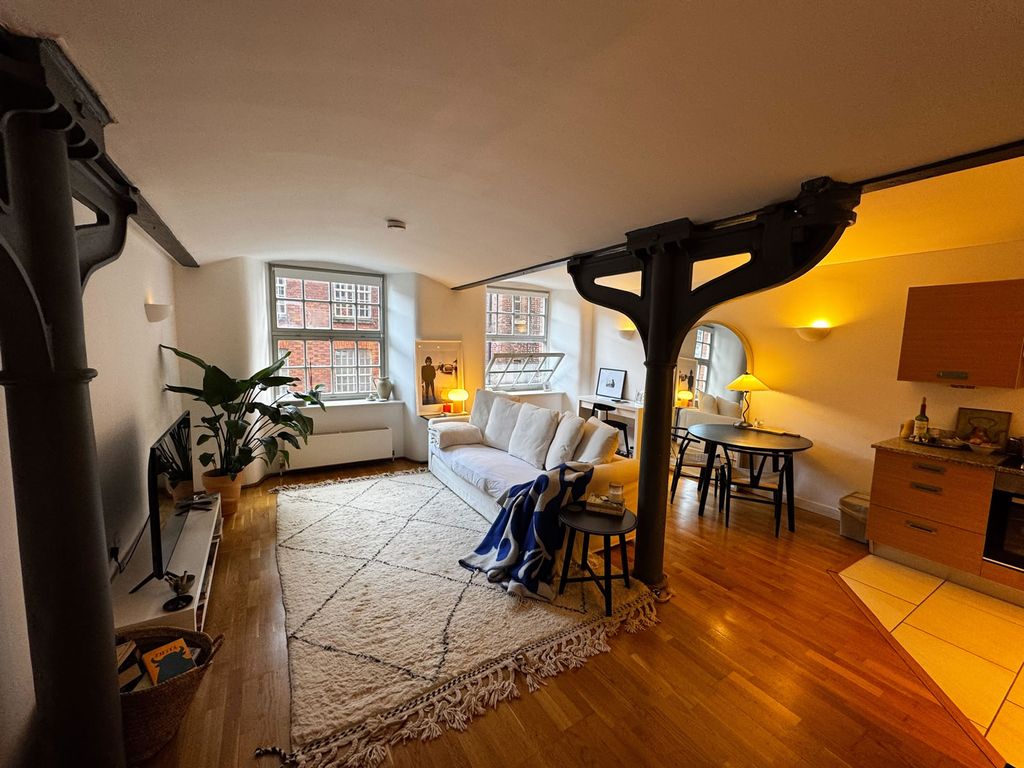 Property photo 3 of 21 Royamill08383Img_7375_Edited.Jpg