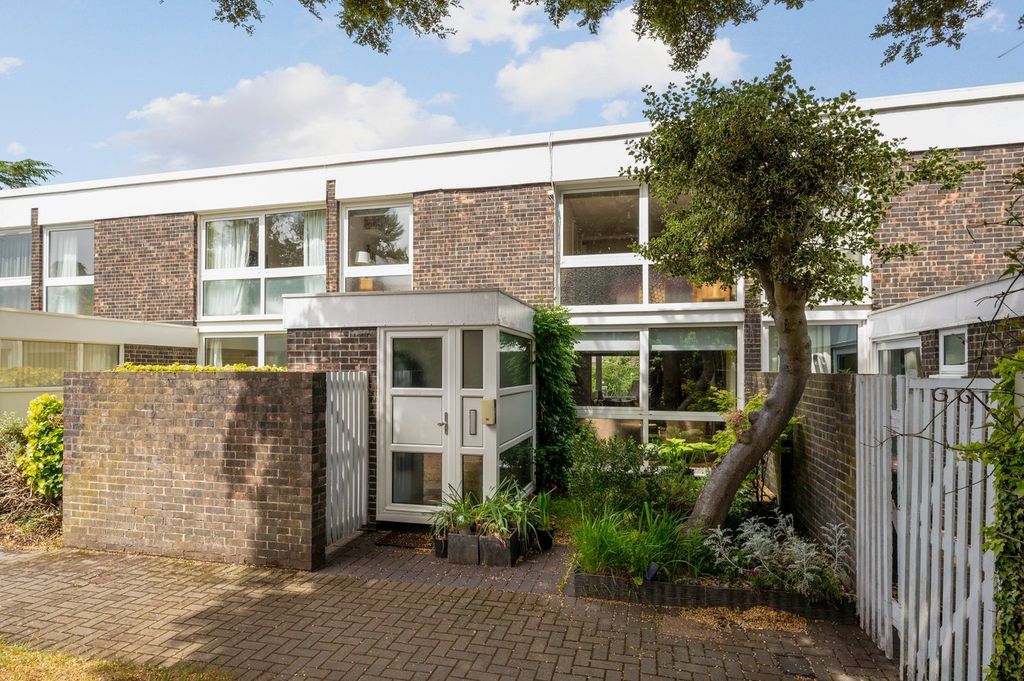 Property photo 1 of 16