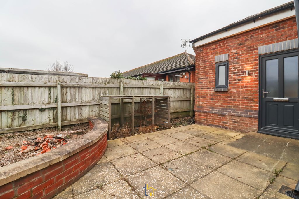 Property photo 1 of 26