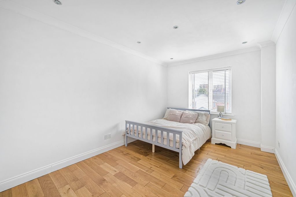 Property photo 3 of 18 Picture No. 11