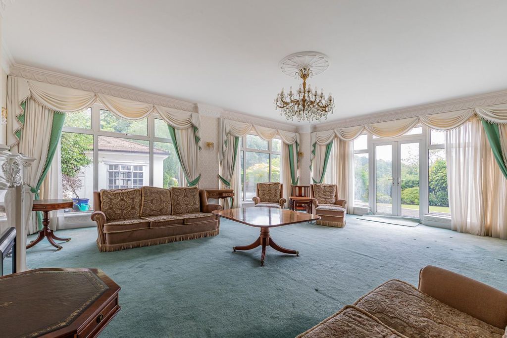 Property photo 3 of 31 Long Acre-13.Jpg
