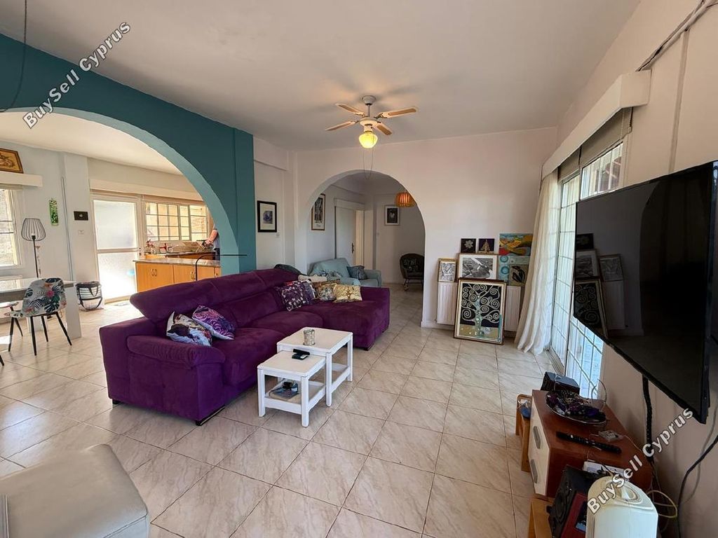 Property photo 3 of 56