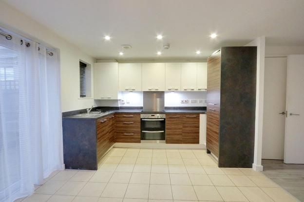 Property photo 1 of 15 Kitchen 1.Jpg