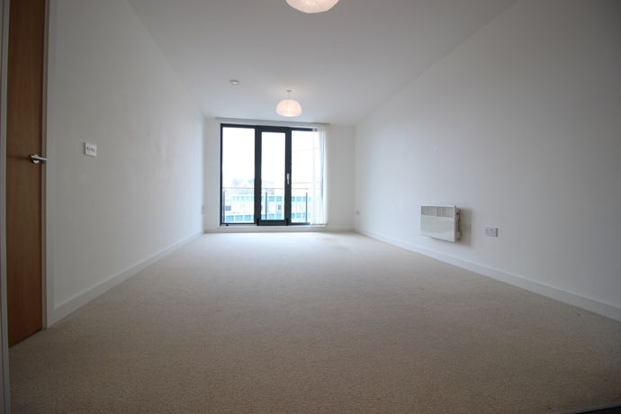 Property photo 1 of 8 Lounge