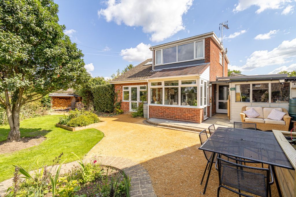 Property photo 2 of 27 4399104
