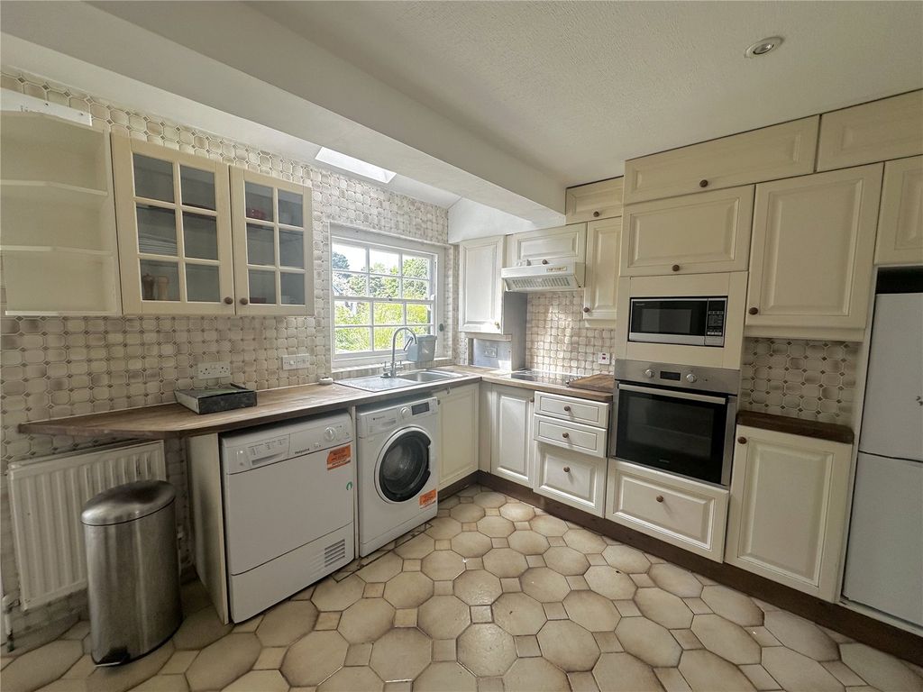 Property photo 2 of 13 Kitchen