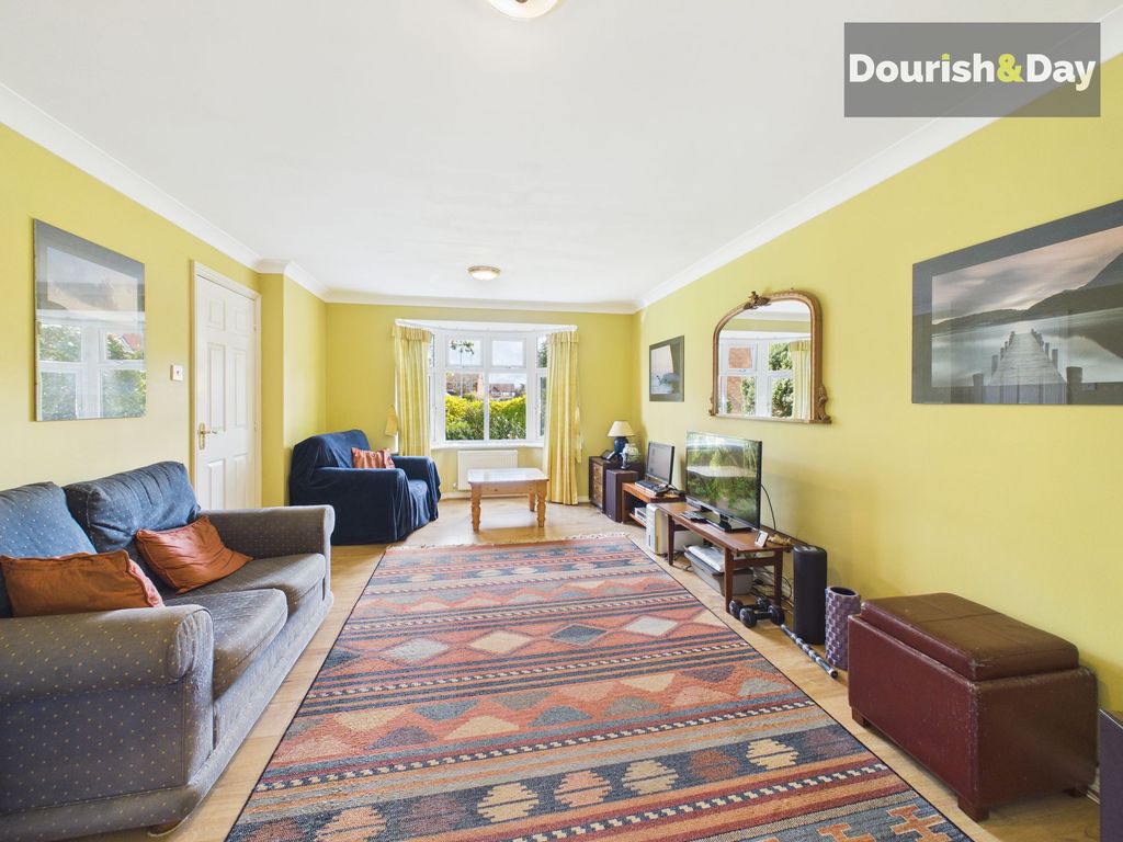 Property photo 2 of 16