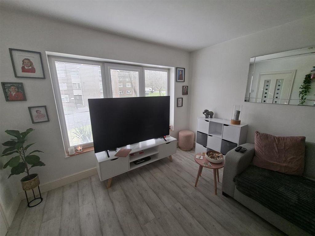 Property photo 3 of 14 20260305_151601.Jpg