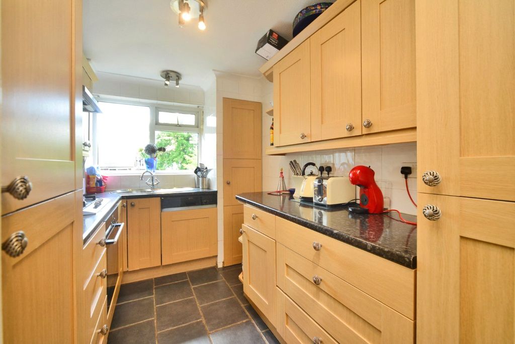 Property photo 2 of 10 Picture No. 06