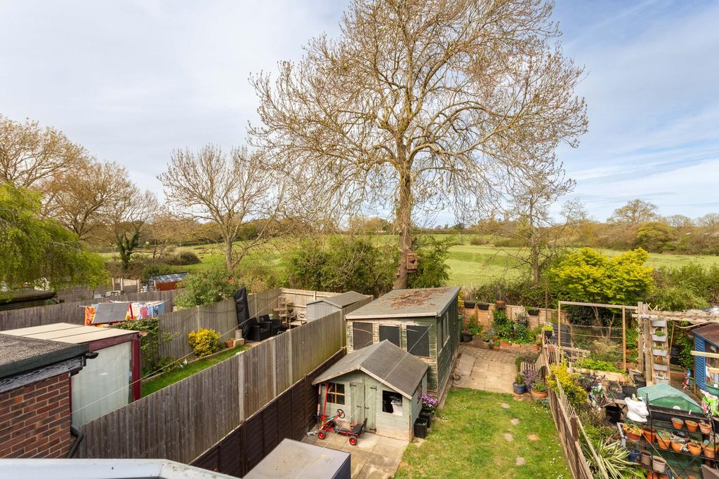 Property photo 2 of 18 Rear Garden