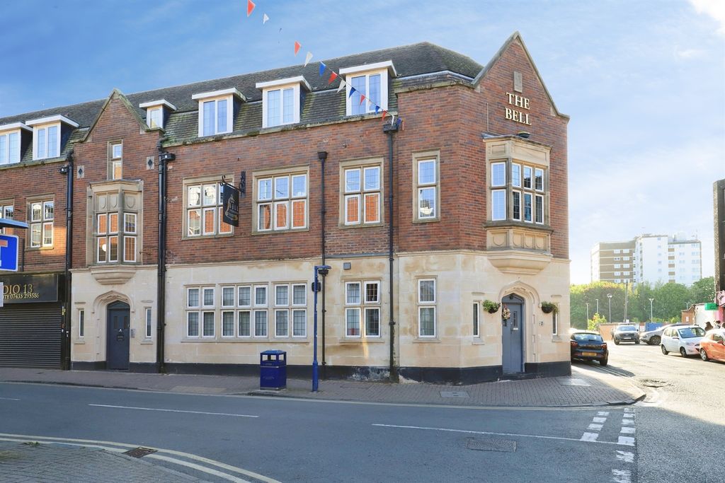 Property photo 1 of 16