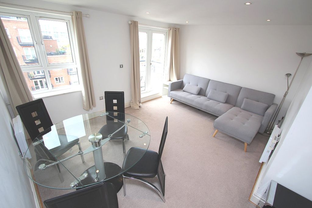 Property photo 2 of 9