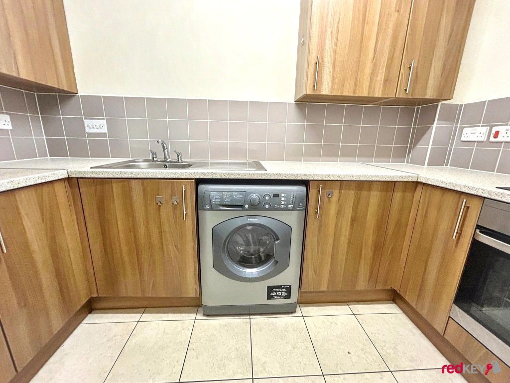 Property photo 3 of 5 Kitchen