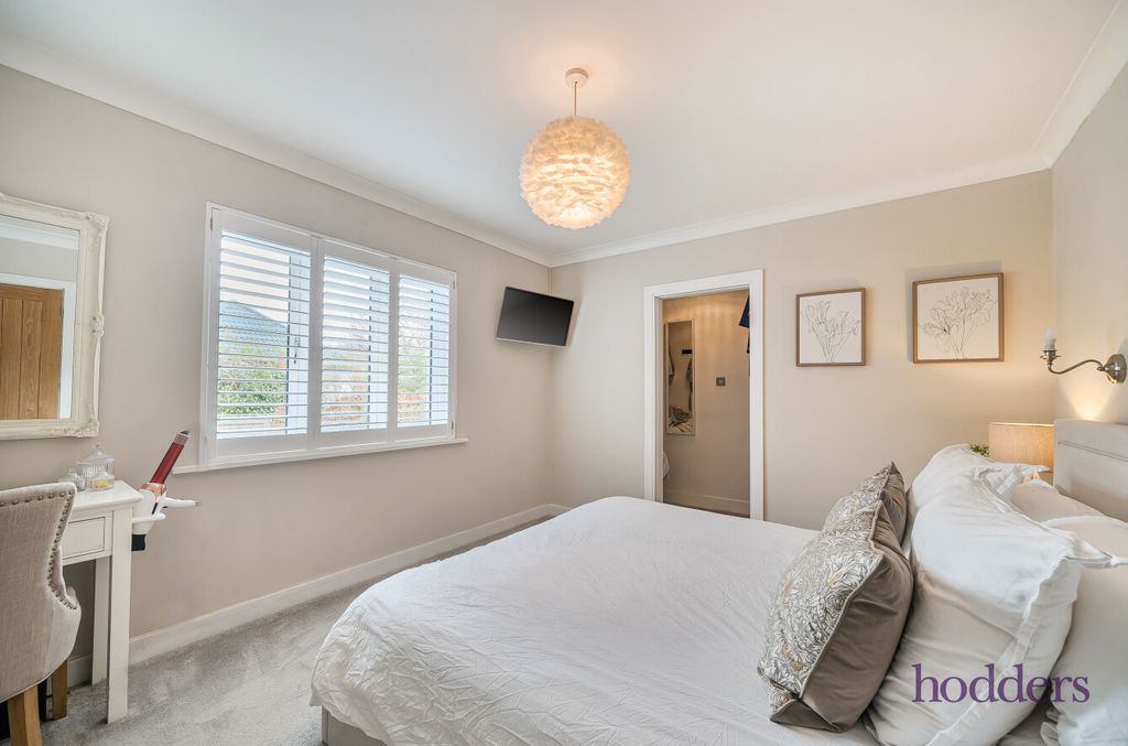 Property photo 3 of 28 58218A67-7203-426...