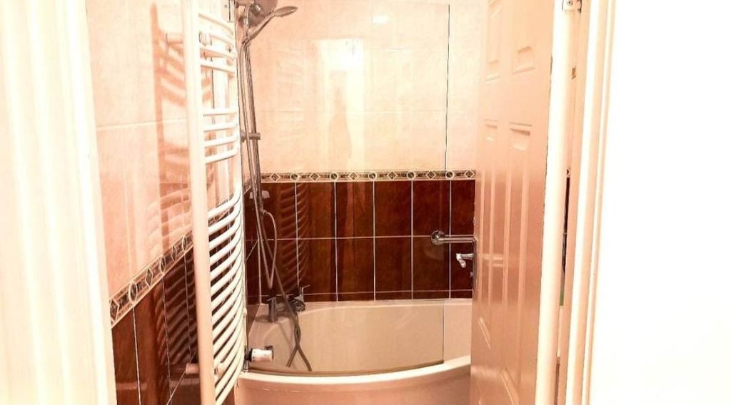 Property photo 3 of 3
