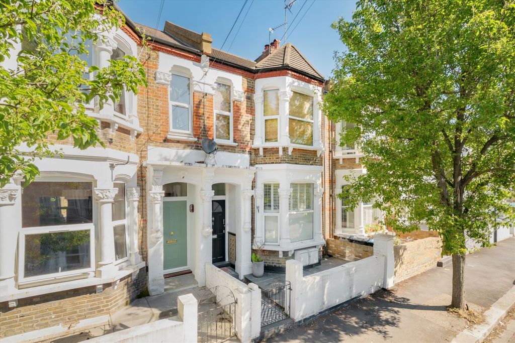 Property photo 1 of 6